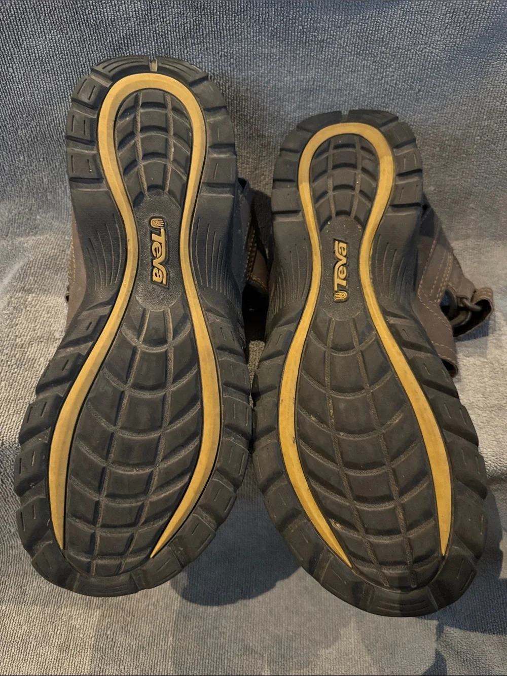 Teva Men’s Forebay Fisherman Brown Closed-Toe Outdoor Sandals with Yellow Logo